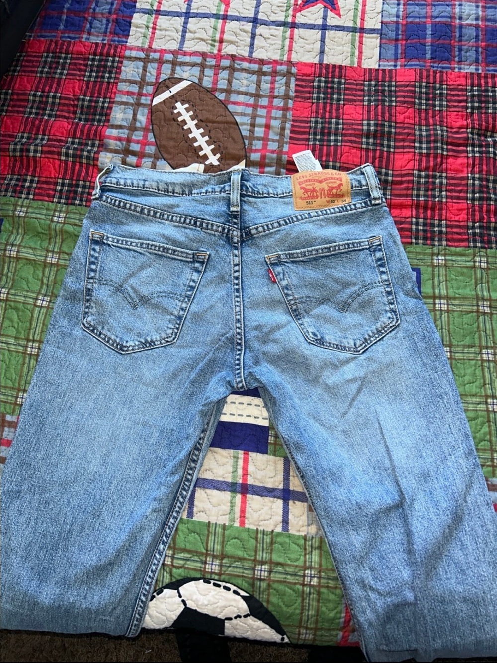 Levi's Men's Light Blue Relaxed Fit Jeans